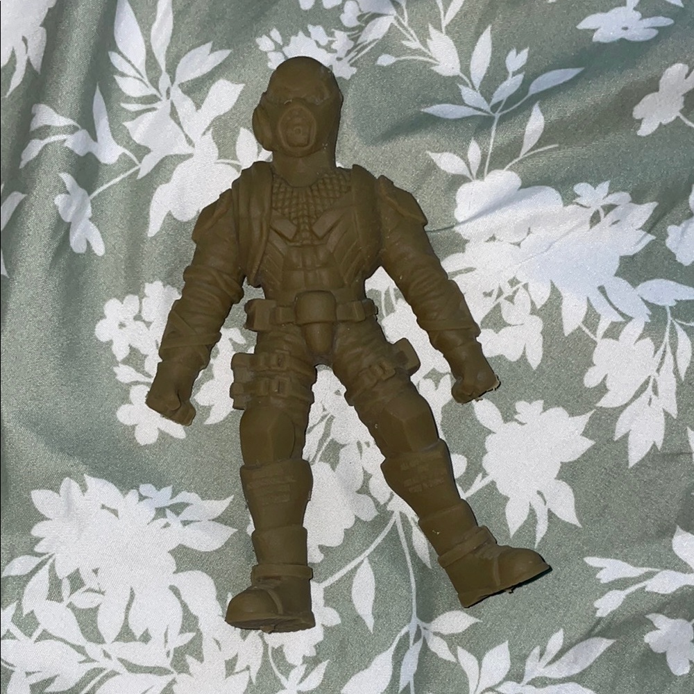 Stretchy Sand-filled Green Action Figure